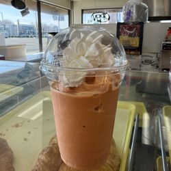 Donut Delite - Blended Thai tea, . Good balance of flavor. Creamy and not too sweet.