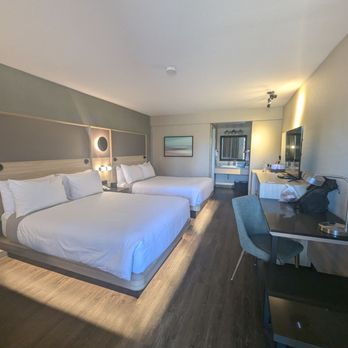 Accent Inn - Victoria - So spacious!! - Hotels Near Me - Victoria, British Columbia Accent Inn - Victoria - So spacious!! - Hotels Near Me - Victoria, British Columbia