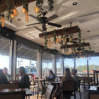 Edgewater 122 - Waterfront patio. - Salad Near Me - Southport, North Carolina Edgewater 122 - Waterfront patio. - Salad Near Me - Southport, North Carolina