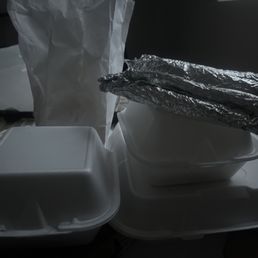 I used door dash I got exactly what I ordered. The fajitas were excellent! The side of pico with the tortilla chips.