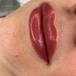 Coco Beauty Academy - LIP BLUSH tattooing is the art of using a tattoo gun essentially with the highest quality colored ink to give gorgeous results !