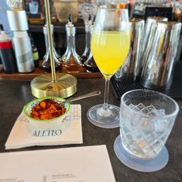 Mimosa & Bar nuts