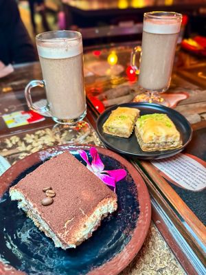 Café Colucci by null