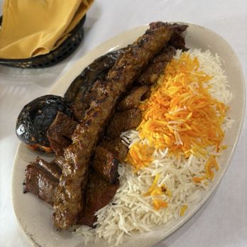 Raffi's Place - Saltoni Kabob - Middle Eastern Near Me - Glendale, California