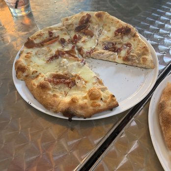 Café Piazza - Pizza Bianca - Pizza Near Me - Saint Louis, Missouri Café Piazza - Pizza Bianca - Pizza Near Me - Saint Louis, Missouri