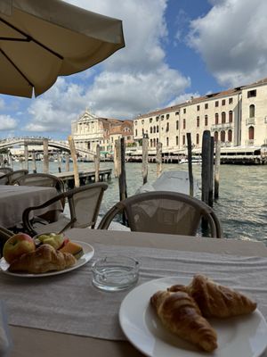 Canal Grande Hotel by null