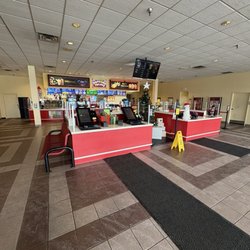 Waterworks Cinemas - Lobby