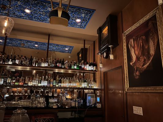 Cold Shoulder Bar by null