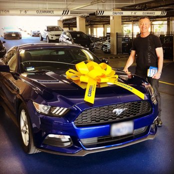 CarMax - Nice added touch on pickup day! - Used Car Dealers Near Me - Burbank, California CarMax - Nice added touch on pickup day! - Used Car Dealers Near Me - Burbank, California