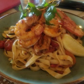 The Avenue - King Prawns fettucine - Dance Clubs Near Me - Surfers Paradise, QLD