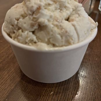 HUB Restaurant & Ice Creamery - Bourbon almond brittle ice cream - American Near Me - Tucson, Arizona