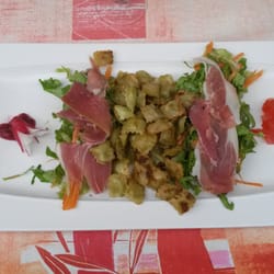 Chez Mireille - Salade de ravioles grillés