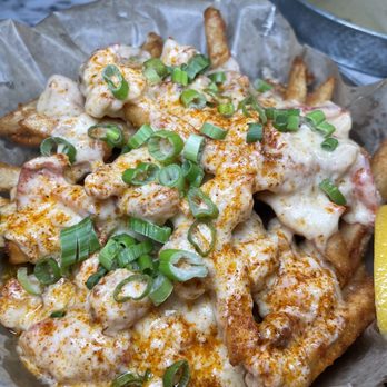 Colette Lounge - Lobster fries - Lounges Near Me - Boston, Massachusetts