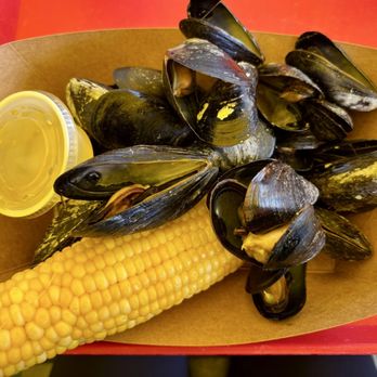 Thurston's Lobster Pound - 1lb mussels, side of melted butter, and corn - Seafood Near Me - Bernard, Maine Thurston's Lobster Pound - 1lb mussels, side of melted butter, and corn - Seafood Near Me - Bernard, Maine