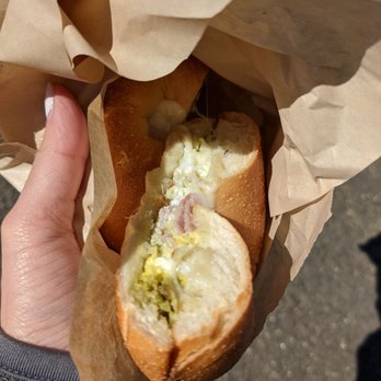 Perfect Pour Cafe - Green eggs and ham bagel - Cafes Near Me - Pacifica, California