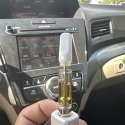 AYR Cannabis Dispensary Fort Myers - After coming back to my car from work, I noticed there was wax leaking on my cart then I inspected the cap and it popped off so easily