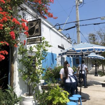Mandolin Aegean Bistro - Such a cute restaurant - Mediterranean Near Me - Miami, Florida