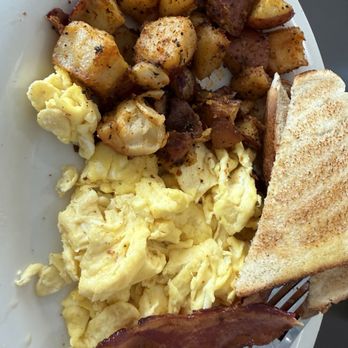 Eggs Up Grill - Breakfast & Brunch Near Me - Lake Charles, Louisiana