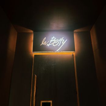 la Betty - Wine Bars Near Me - Washington, DC, District of Columbia la Betty - Wine Bars Near Me - Washington, DC, District of Columbia