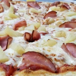 Power Pizzeria - Hawaiian pizza