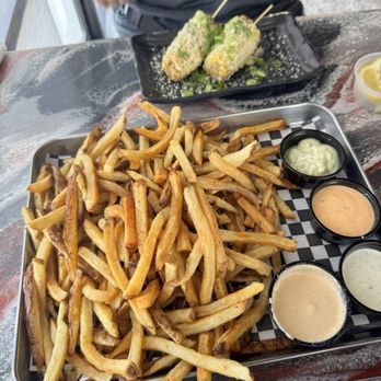 Kings Lake Grille - Fries and street corn - Ramen Near Me - Gibsonton, Florida Kings Lake Grille - Fries and street corn - Ramen Near Me - Gibsonton, Florida