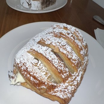 Black Walnut Bakery - Pastries - Bakeries Near Me - Minneapolis, Minnesota Black Walnut Bakery - Pastries - Bakeries Near Me - Minneapolis, Minnesota