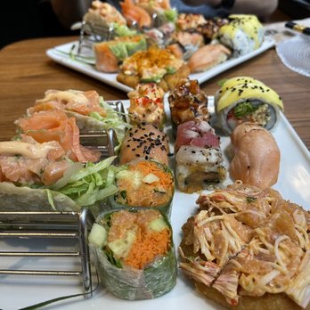 Sushi Shop - Salmon and vegetable rolls, sashimi rolls, deep fried chicken - Sushi Bars Near Me - Montreal, Quebec Sushi Shop - Salmon and vegetable rolls, sashimi rolls, deep fried chicken - Sushi Bars Near Me - Montreal, Quebec
