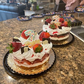 Albertsons Pharmacy - Vanilla strawberry and chocolate strawberry. Party guests LOVED the cakes!! - Pharmacy Near Me - Henderson, Nevada