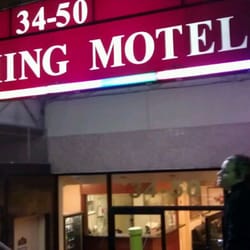 Flushing Motel - Main entrance to Flushing Motel