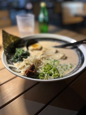 Silverlake Ramen by null