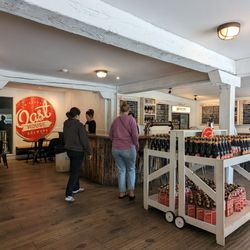 Niagara Oast House Brewers - Inside to order food or to buy things from the brewery shop