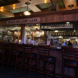 McMenamins Sand Trap Pub - Bar