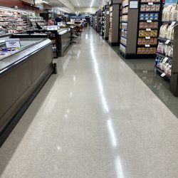 Big Y - Big Y Plainville CT. Clean, well kept, and remodeled.