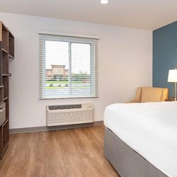 WoodSpring Suites Carol Stream - Single bed studio