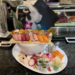 Sushi Tendou - Sushi for 2 with a complimentary rainbow roll, subbed in a Florida and Alaska roll.