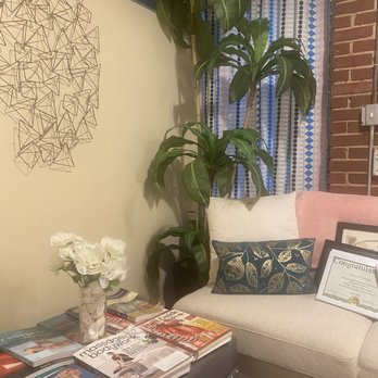 Salubrious Hand Massage - Have a sit in comfort while waiting for your session - Massage Near Me - Decatur, Georgia Salubrious Hand Massage - Have a sit in comfort while waiting for your session - Massage Near Me - Decatur, Georgia