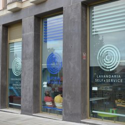 Lavandaria Espiral de Água - Laundry Facade Fachada da lavandaria