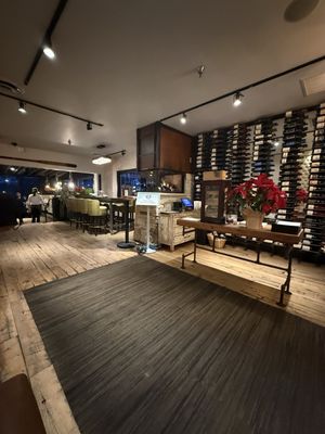 Birch's on the Lake Brewhouse & Supperclub by null