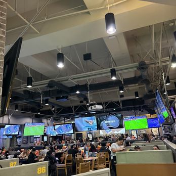 Buffalo Wild Wings - Inside - Chicken Wings Near Me - Burbank, California