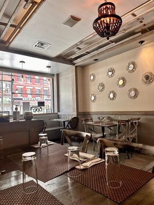 104 Lexington Ave by null