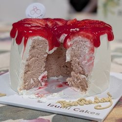 Berry Berry Light Cake