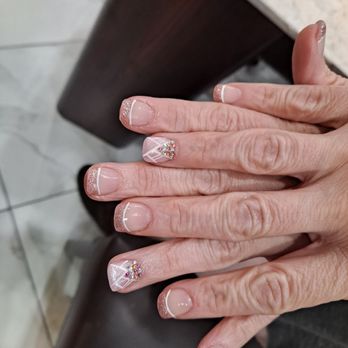 Bliss Nail Spa - Nail Salons Near Me - Hixson, Tennessee