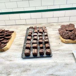 Escape Lounges - The Centurion Studio Partner PHX Terminal 3 - Desserts