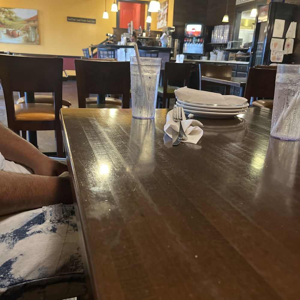 Empty restaurant!