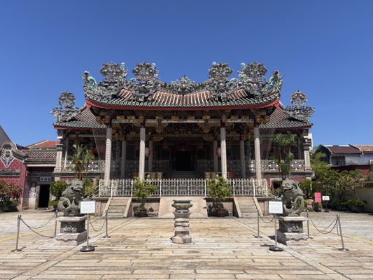 Leong San Tong Khoo Kongsi by null
