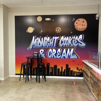 Midnight Cookies and Cream - Desserts Near Me - Miami, Florida Midnight Cookies and Cream - Desserts Near Me - Miami, Florida