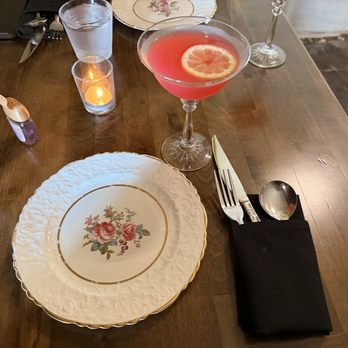 Atelie by The Experience - Wine Tasting Room Near Me - Dallas, Texas