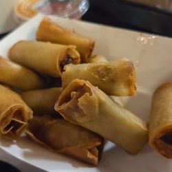 Tenmomi - Lumpia (mini spring rolls)
