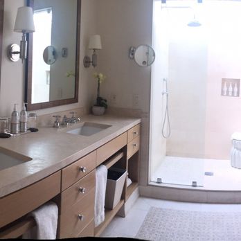 Auberge du Soleil - Amazing bathroom - Hotels Near Me - Rutherford, California Auberge du Soleil - Amazing bathroom - Hotels Near Me - Rutherford, California