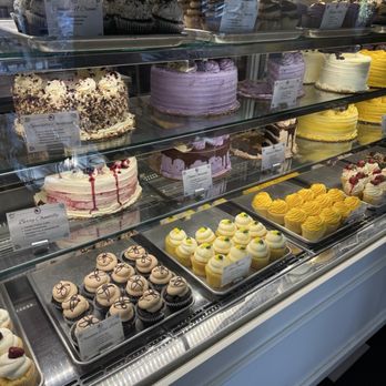 Jennivee’s Bakery - Desserts Near Me - Chicago, Illinois Jennivee’s Bakery - Desserts Near Me - Chicago, Illinois